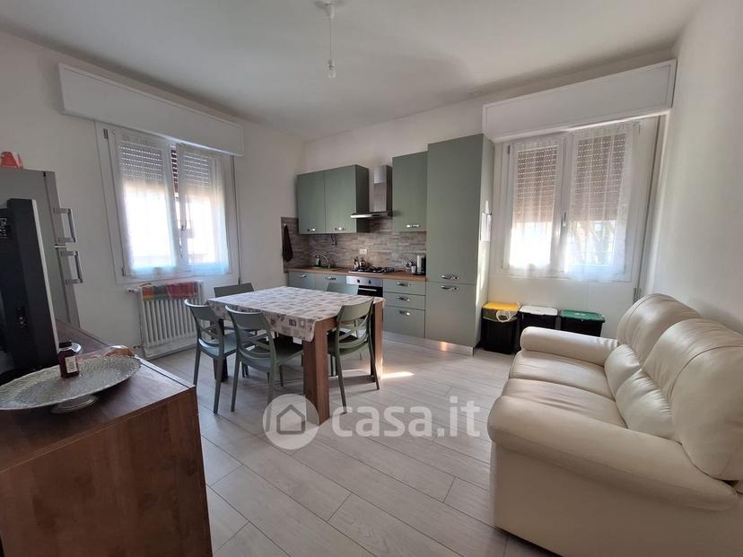 Stanza in Viale Ettore Simonazzi — foto 6 di 9