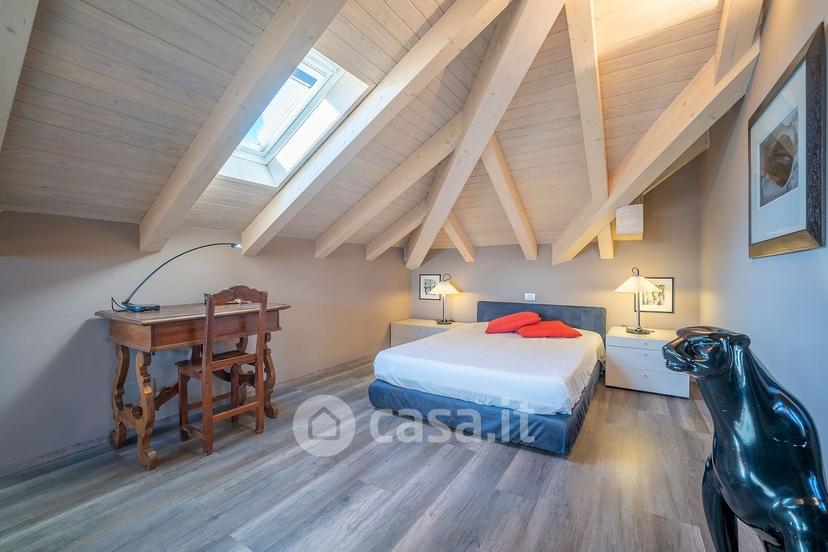 Villa in Via Adua 5 — foto 3 di 31