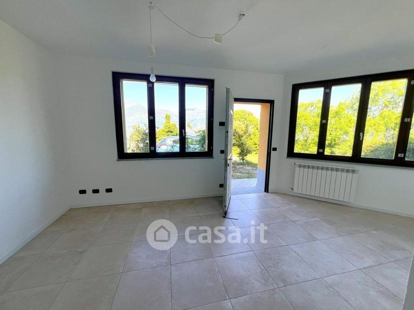 Trilocale in Via Ai Ronchi — foto 2 di 35