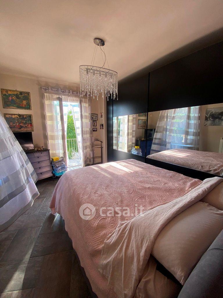 Villa in Piazza Libertà 5 — foto 11 di 34