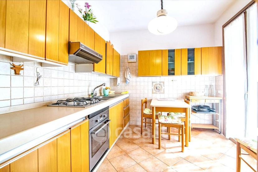 Villa in Via Fratelli Vigorelli — foto 22 di 54
