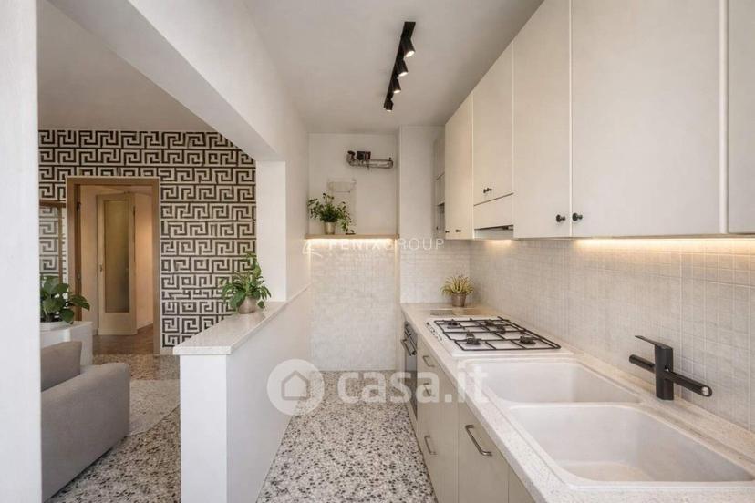 Trilocale in Via del Cacciatore 2 — foto 17 di 23