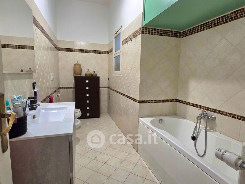 Quadrilocale in Via Toma 19 — foto 16 di 39