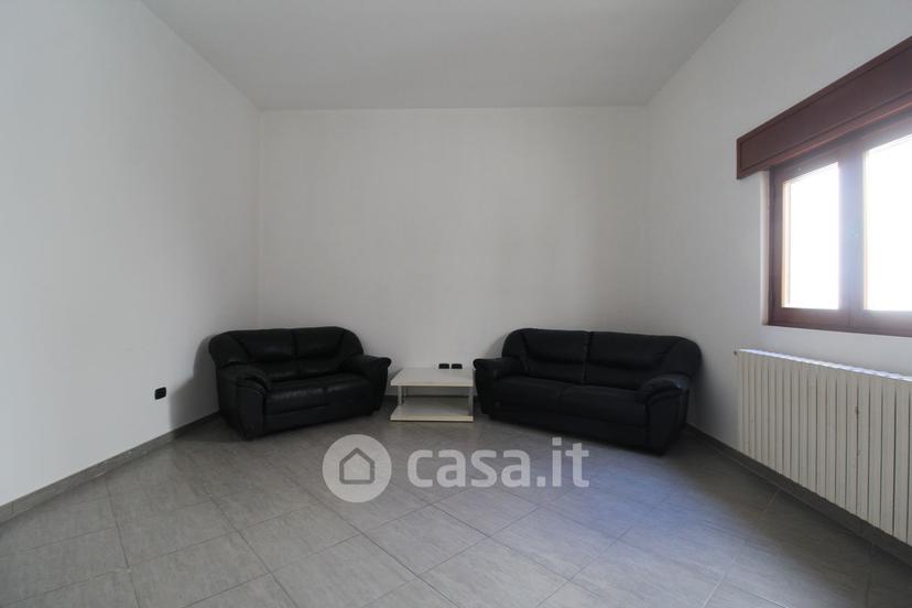Trilocale in Via Udine 35 — foto 13 di 33