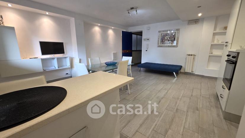 Trilocale in Via Taranto 91 — foto 2 di 18