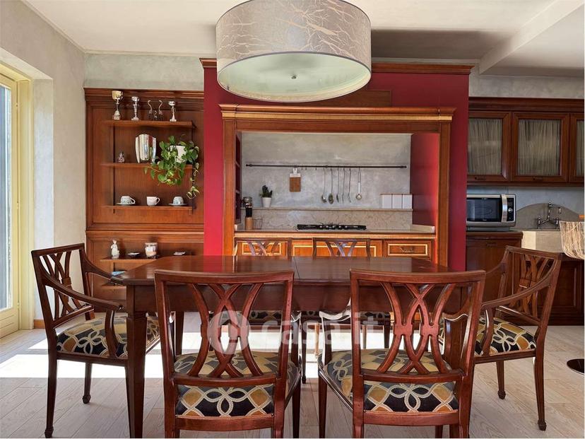 Villa in Ss33 del Sempione 67 — foto 5 di 60