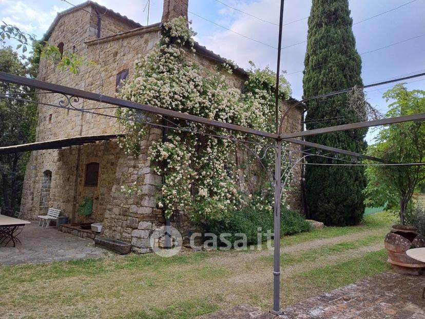 Villa in Strada Senza Nome 53011 — foto 43 di 45