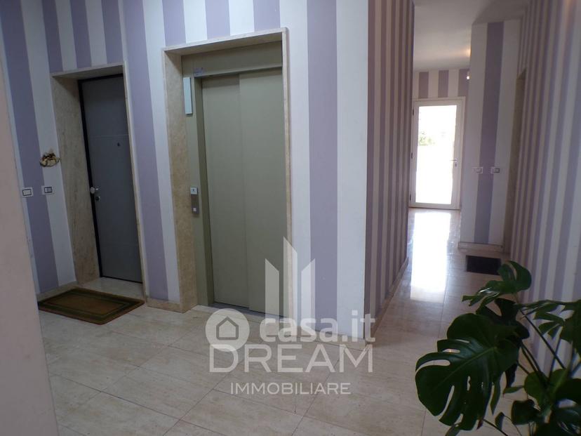 Trilocale in Via Ungheria 79 — foto 26 di 26