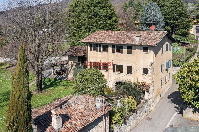 Villa in Via alla Zarda 4 — foto 16 di 63