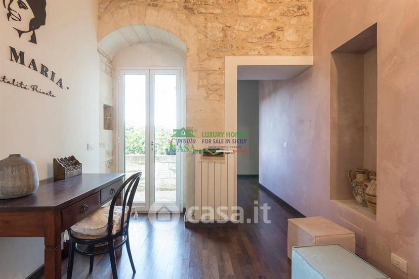 Villa in Strada Provinciale 60 — foto 2 di 35
