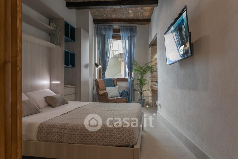 Monolocale in Via Sant'Antonio Abate — foto 4 di 17