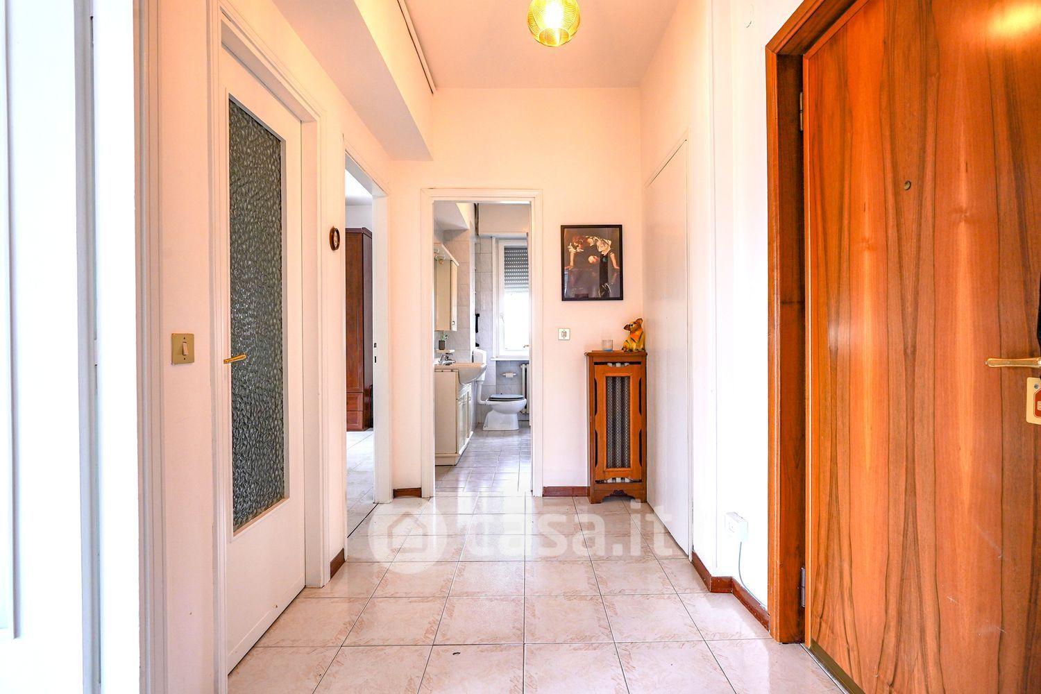 Trilocale in Via Napoleone Gialdi