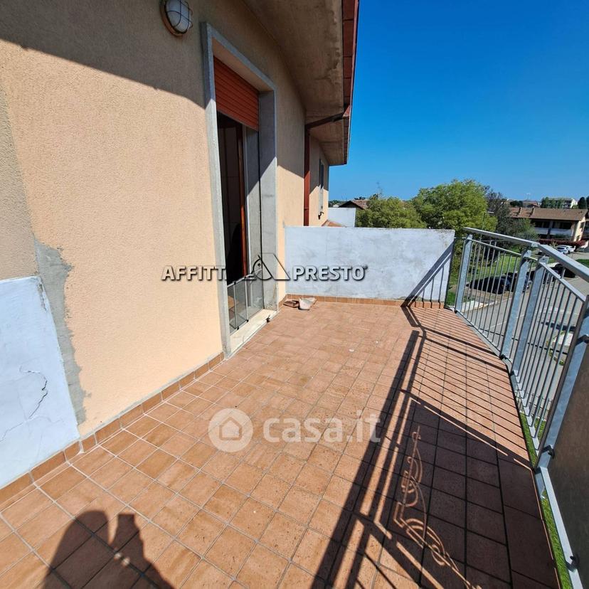 Appartamento in Via Grazia Deledda — foto 18 di 38