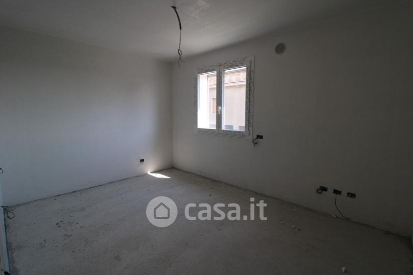 Quadrilocale in Via Achille Grandi 17 -3 — foto 24 di 44