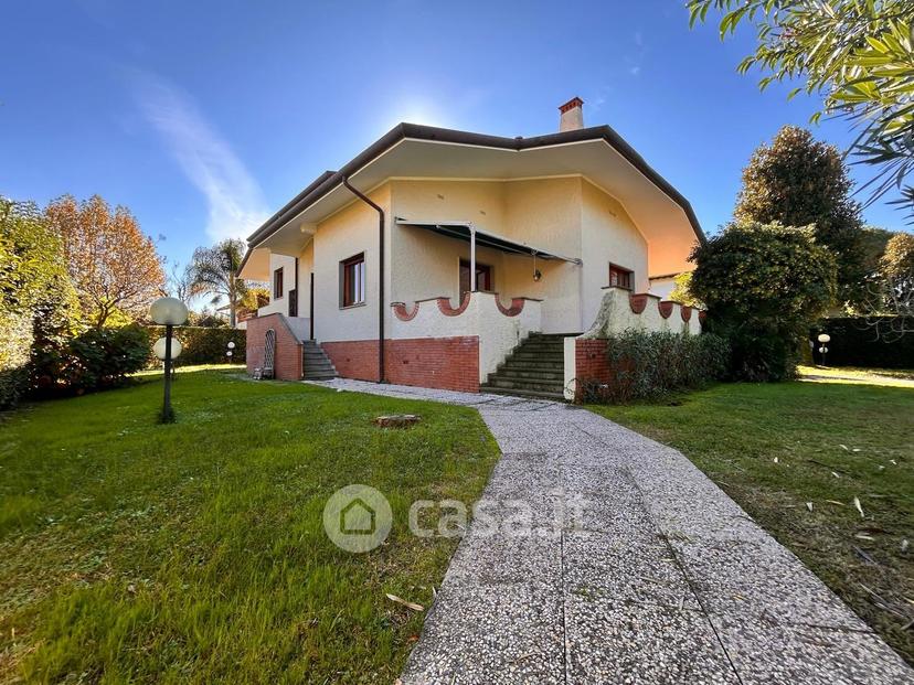 Villa in Via L. Raffaelli 63 — foto 34 di 36