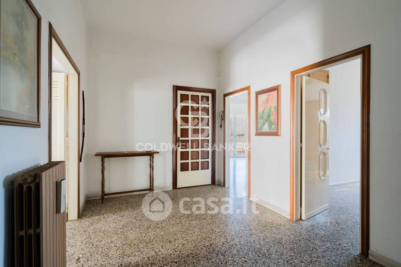 Appartamento in Via Savoia 92 — foto 9 di 29