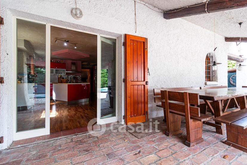 Villa in Via della Rondella 3 — foto 13 di 57