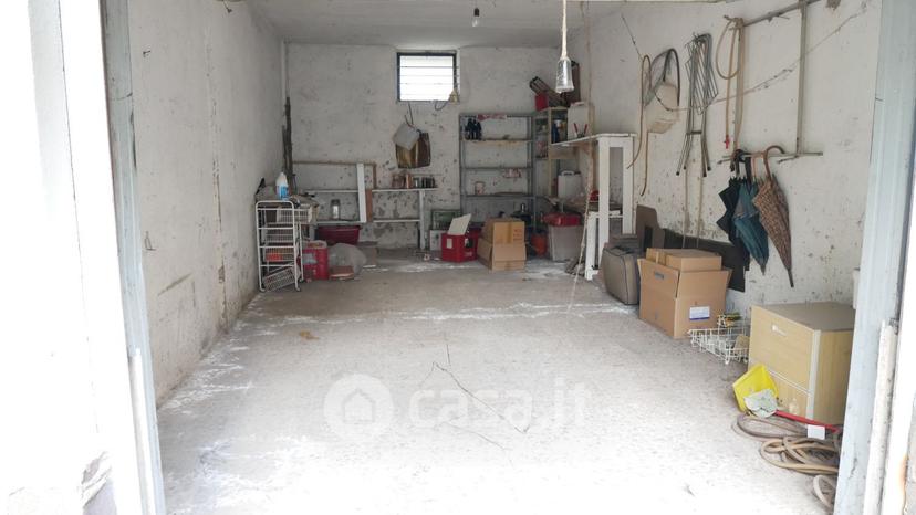 Trilocale in Via Taverna Campanile 70 — foto 21 di 38