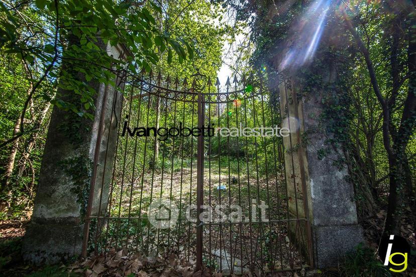 Villa in Via Sempione 13 — foto 28 di 40