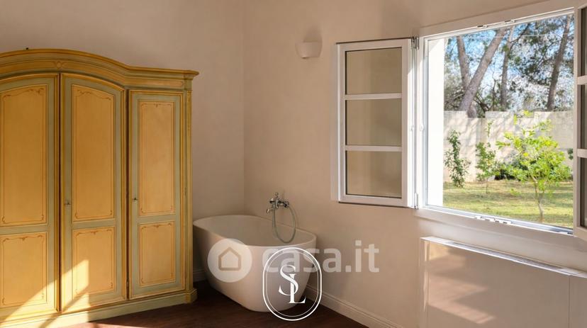 Villa in Via U. Giordano — foto 2 di 34