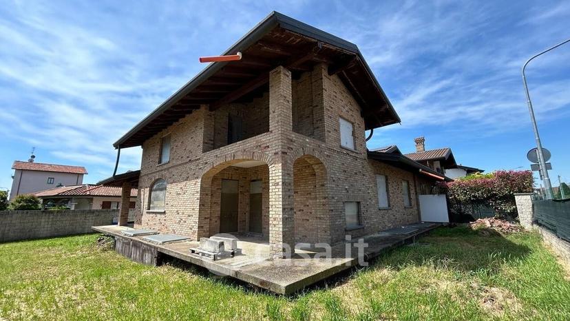 Villa in Via Lazzaretto 34 — foto 22 di 48