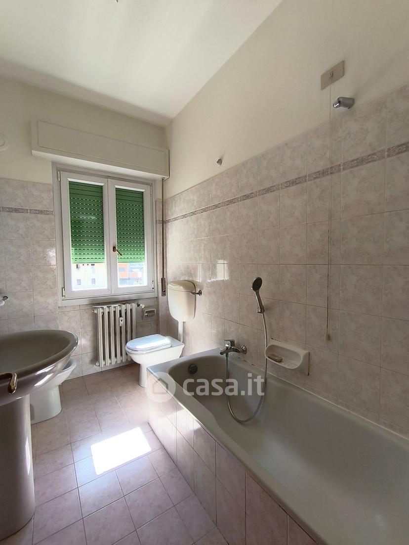 Trilocale in Via F. Petrarca — foto 12 di 25