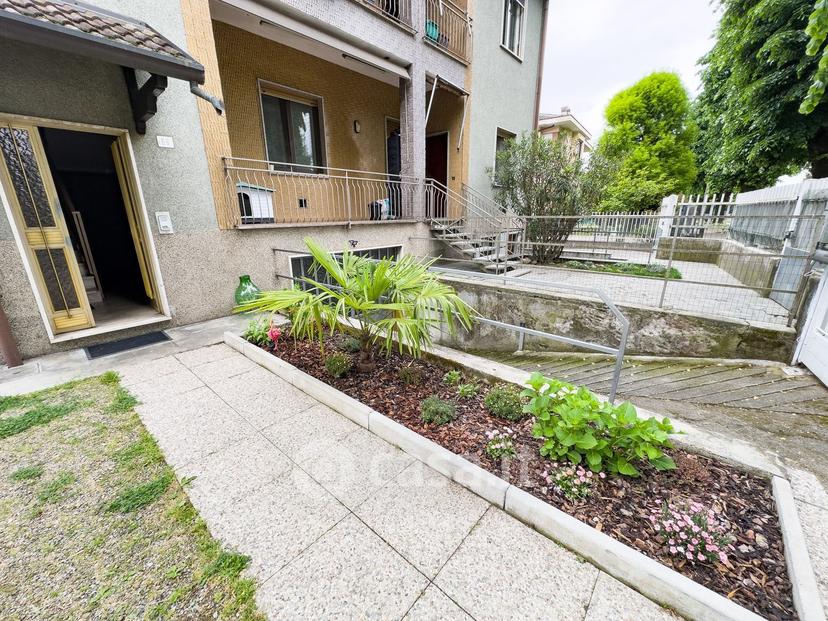 Trilocale in Viale Italia 66 — foto 25 di 63