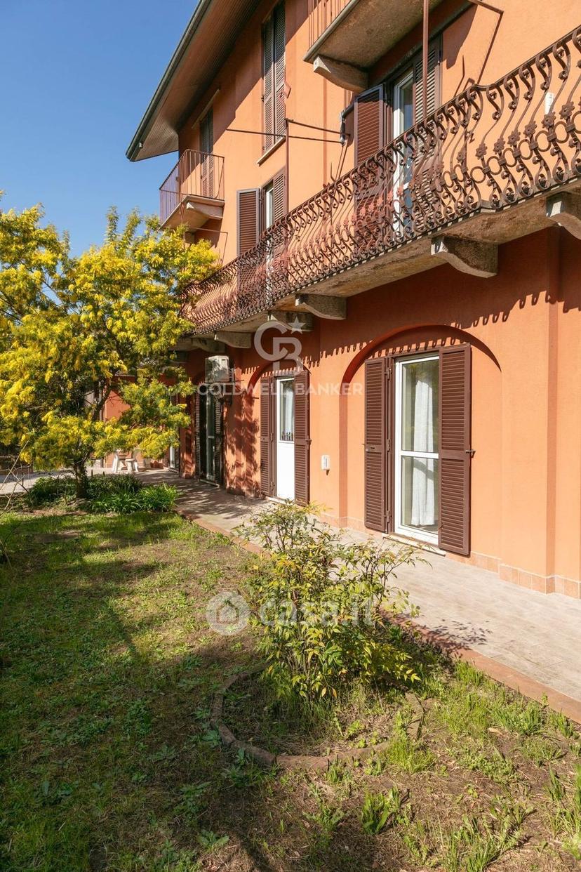Villa in Via Martiri di Belfiore 4 — foto 4 di 39