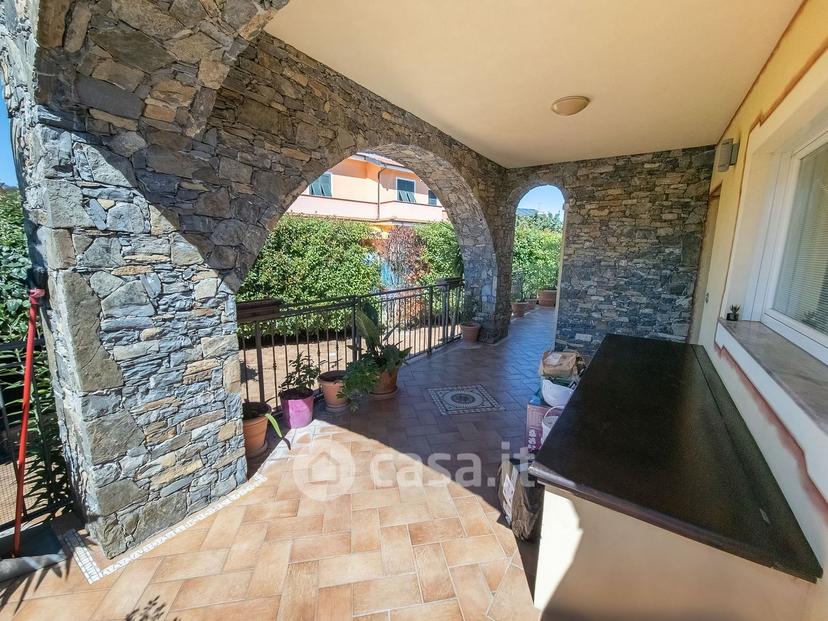 Villa in Via Edmondo de Amicis — foto 3 di 36