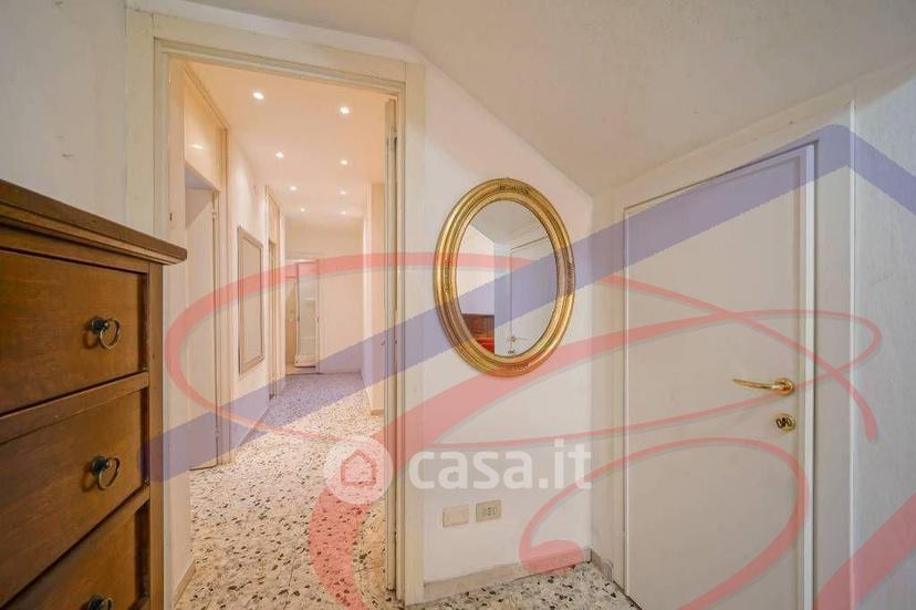 Trilocale in Via Dante Alighieri — foto 29 di 42