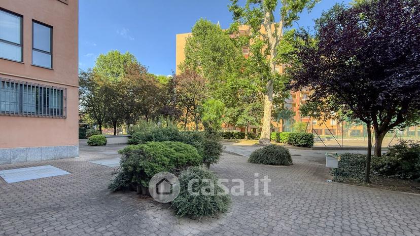 Bilocale in Via Benvenuto Cellini 13 — foto 36 di 50