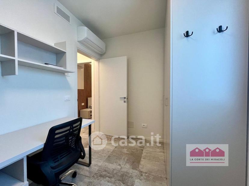 Stanza in Via Spalato — foto 10 di 31
