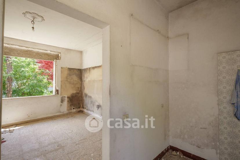 Villa in Via dei Cedri 22 — foto 4 di 37