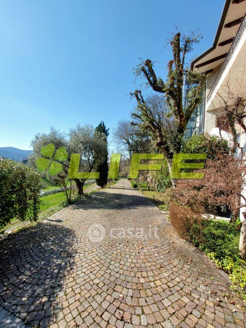 Villa in Via Conti d'Onigo — foto 13 di 41