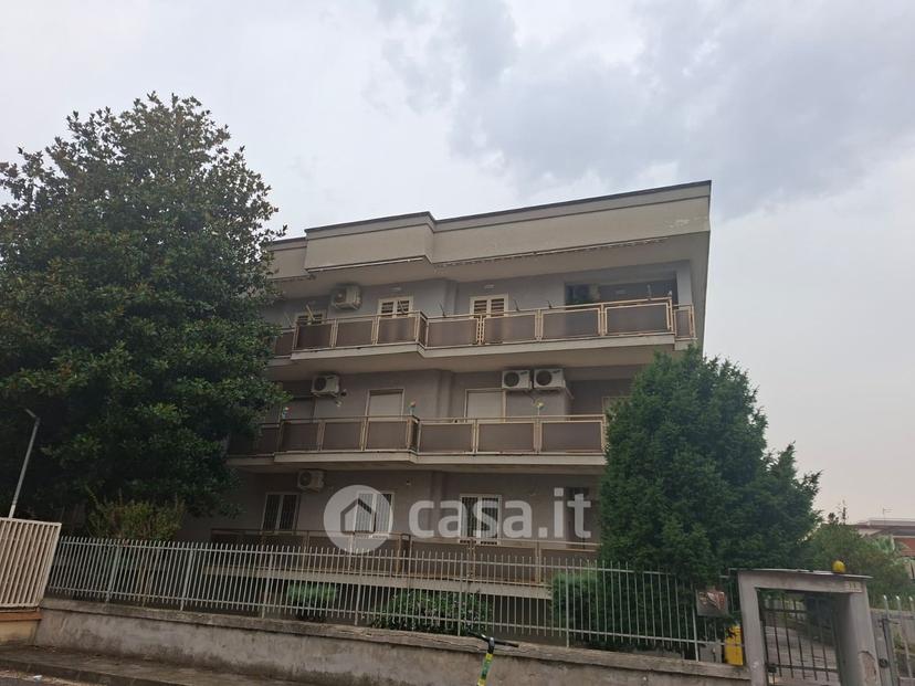 Trilocale in Via Martiri di Bellona 14 — foto 26 di 30