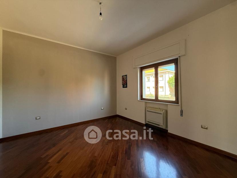Appartamento in Via Umbria 14 — foto 20 di 23