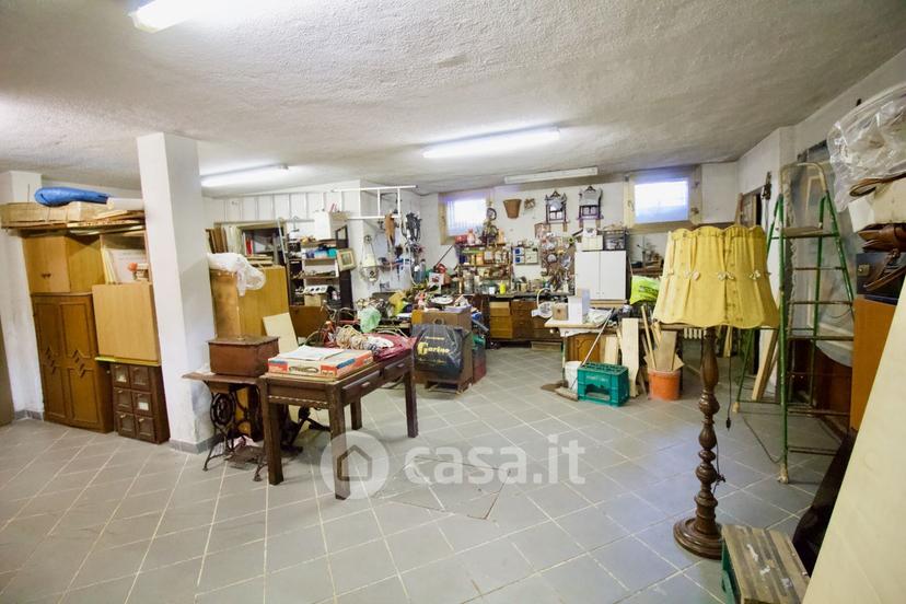 Villa in Via Giuseppe Parini 5 — foto 46 di 86