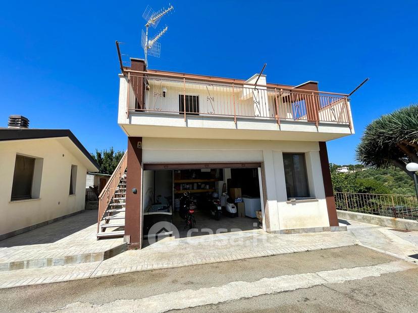 Villa in Via Giovanni Guareschi 67 — foto 3 di 115
