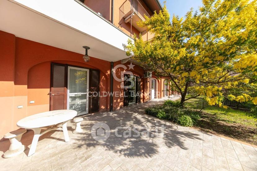 Villa in Via Martiri di Belfiore 4 — foto 27 di 39