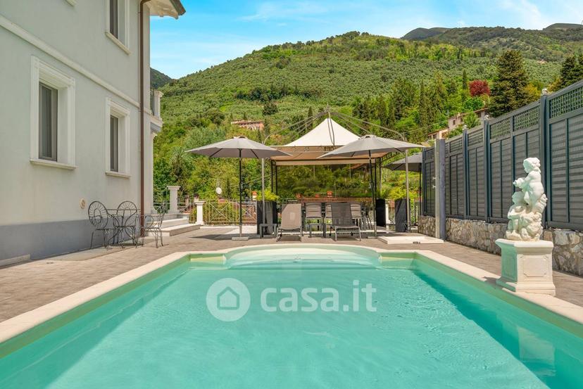 Villa in Via di Rosi 1056 — foto 2 di 52