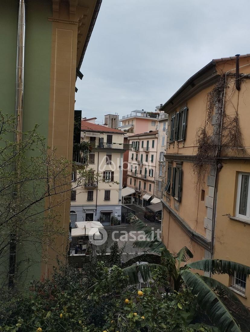 Appartamento in Via XX Settembre 35 — foto 2 di 44