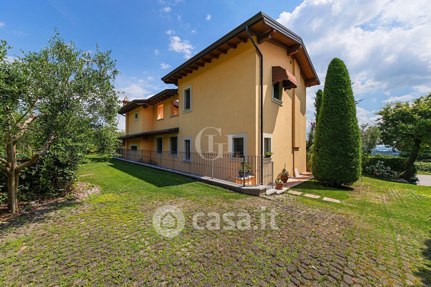 Villa in Via Sirmione 1
