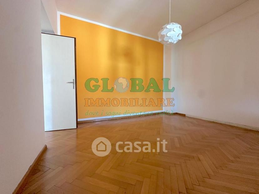 Trilocale in Via Fratelli 43 — foto 23 di 28
