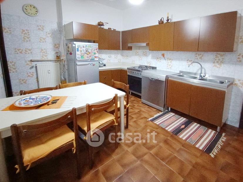 Quadrilocale in Via Carlo Cattaneo 36 — foto 9 di 36