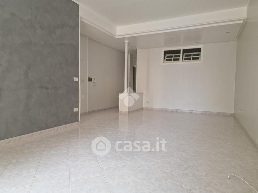 Trilocale in Via Messina 16 — foto 13 di 21