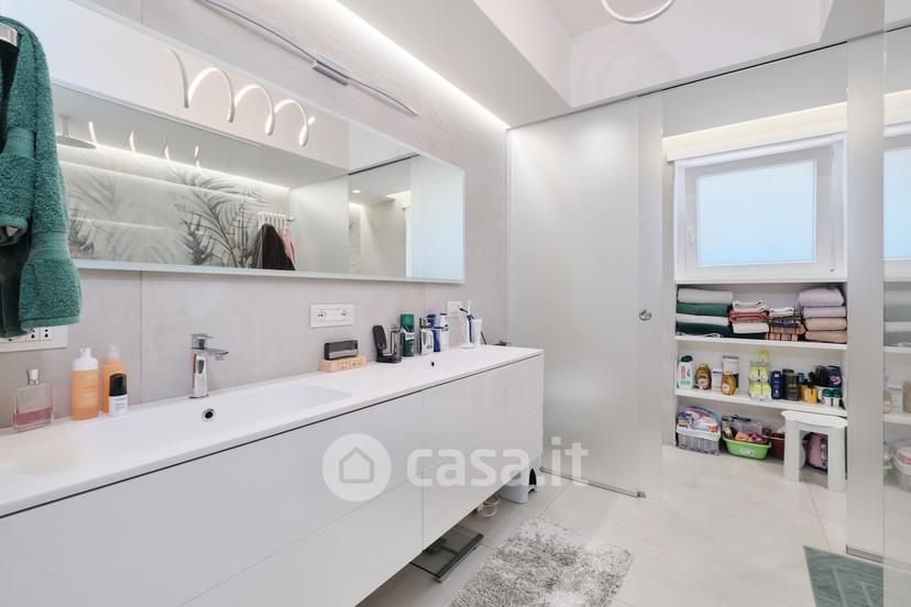 Villa in Via Pittaco — foto 60 di 84