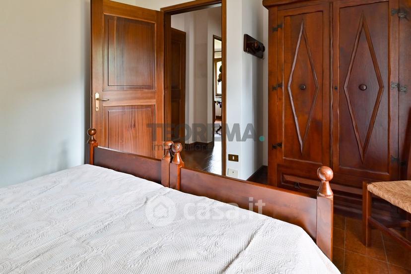 Villa in Viale Belvedere 14 — foto 13 di 77