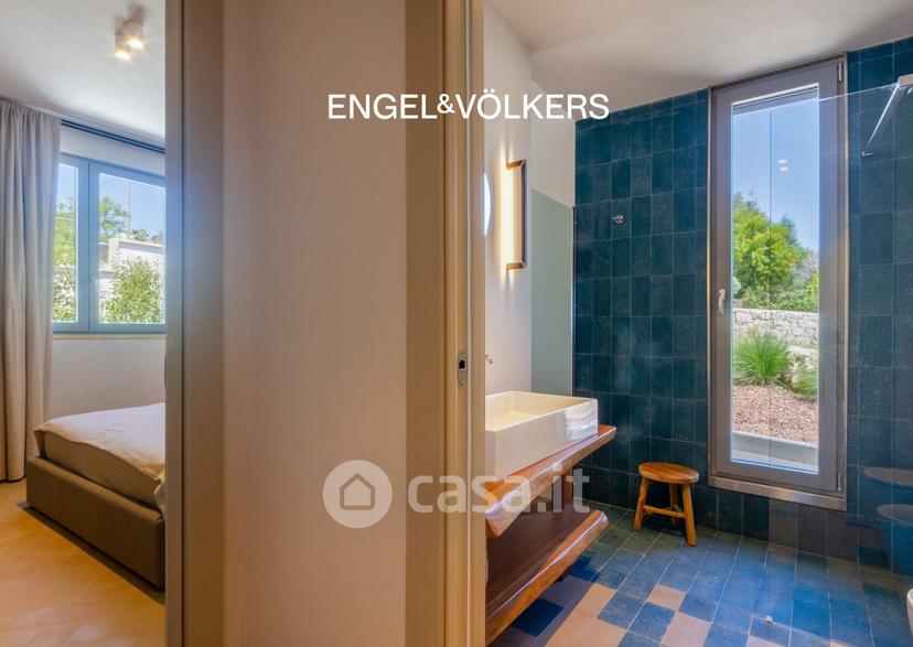 Villa in Via Luigi Tenco — foto 3 di 11