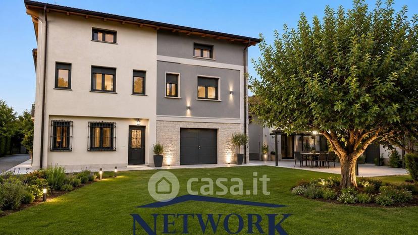 Bilocale in Via Monteroseo — foto 2 di 17
