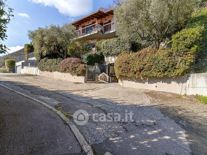 Villa in Via Luigi Cocca — foto 18 di 29